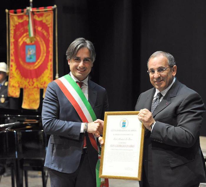 Il sindaco Giuseppe Falcomatà e il prefetto uscente di Reggio Calabria Michele di Bari