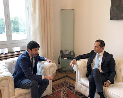 Il ministro Roberto Speranza e Marco Siclari