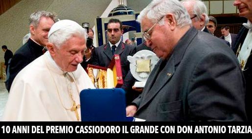 Don ANtonio Tarzia con Benedetto XVI