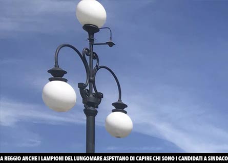 Reggio Calabria, particolare dei lampioni del Lungomare Falcomatà