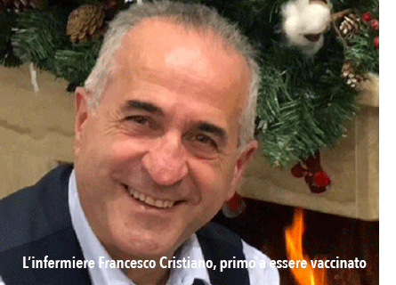L'infermiere Francesco cristiano, il primo a essere vaccinato in Calabria