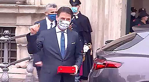 Giuseppe Conte lascia Palazzo Chigi