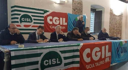 Cgil, Cisl e Uil Calabria in mobilitazione per chiedere la modifica della legge di bilancio