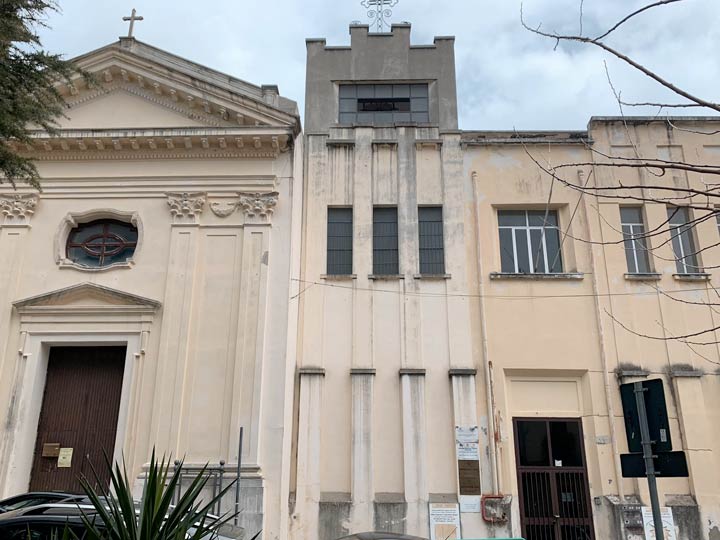 Italia Nostra diffida il sindaco Abramo per interventi di demolizione dell'ex Scuola Maddalena