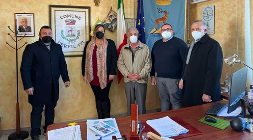 La dirigenza di Casa Calabria International ricevuta dal sindaco di Francavilla Marittima (CS)