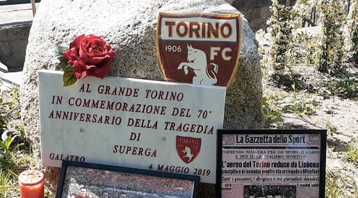 I tifosi di Galatro hanno ricordato i campioni del Grande Torino che persero la vita nella tragedia di Superga