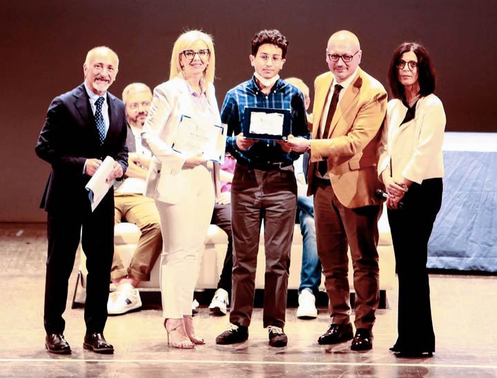 Successo per il Premio artistico letterario "Apollo School 2022"