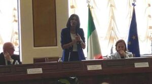 La ministra Lamorgese firma il protocollo per attivare in Calabria il Numero Unico di Emergenza europeo