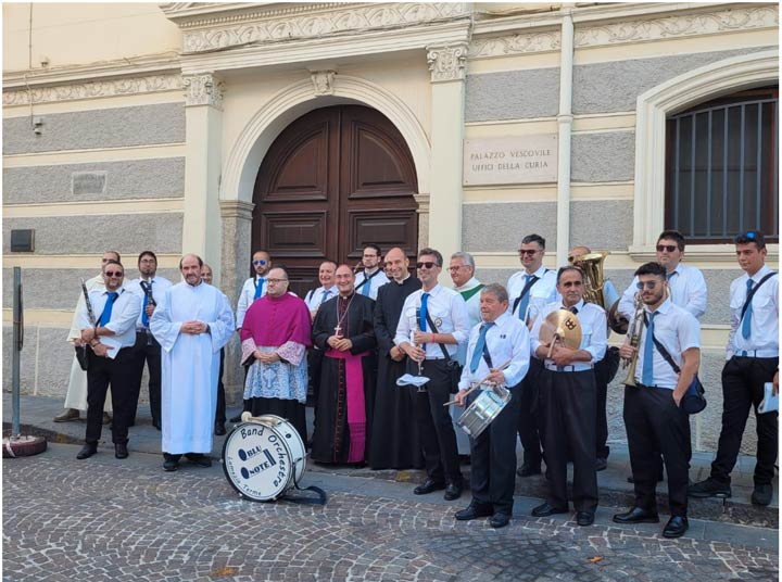 L'Associazione Blu Note ha accolto il vescovo Mons. Parisi