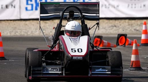 L'auto da corsa costruita all'Unical sul podio della Formula Sae