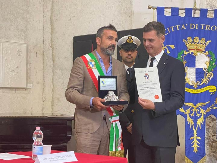 Conferita la cittadinanza onoraria a Francesco Paolo Fulci