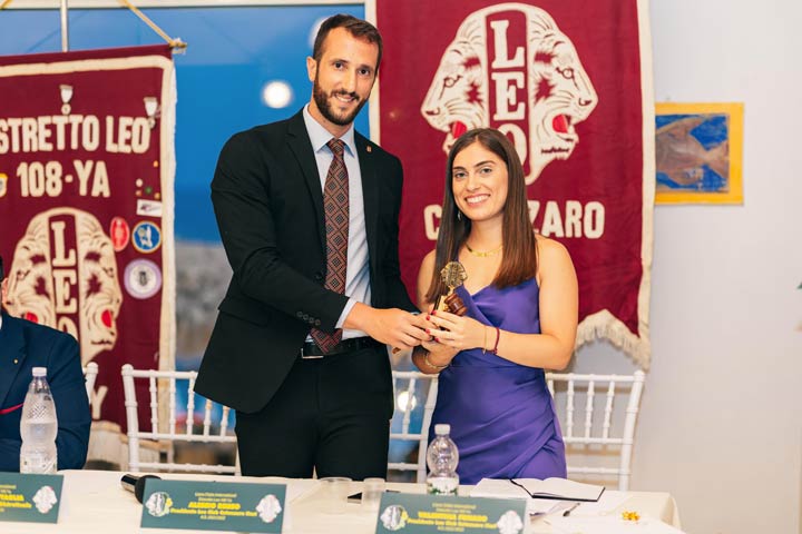 Valentina Funaro è la nuova presidente del Leo Club Catanzaro Host
