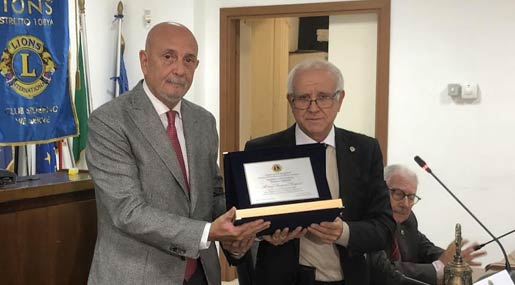 A Siderno consegnato il Premio Eccellenza al prof. Gaetano Gargiulio