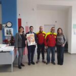 Il Soccorso Alpino e Speleologico presenta il Calendario 2023 con gli alunni della Scuola Primaria