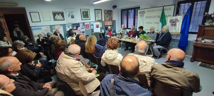 Ai Cenacoli Letterari del Rhegium presentato il libro "2020 Odissea Italia"