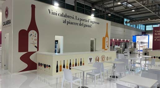 La Calabria del vino di qualità protagonista al Vinitaly 2023