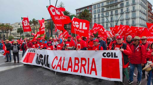 La Cgil Calabria in piazza a Roma per il diritto alla salute