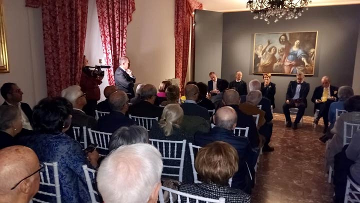 A Lamezia inaugurata l'esposizione dell'opera "Giuditta mostra la testa di Oloferne"
