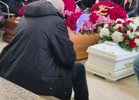 I funerali delle vittime di Montauro sulla ss 106