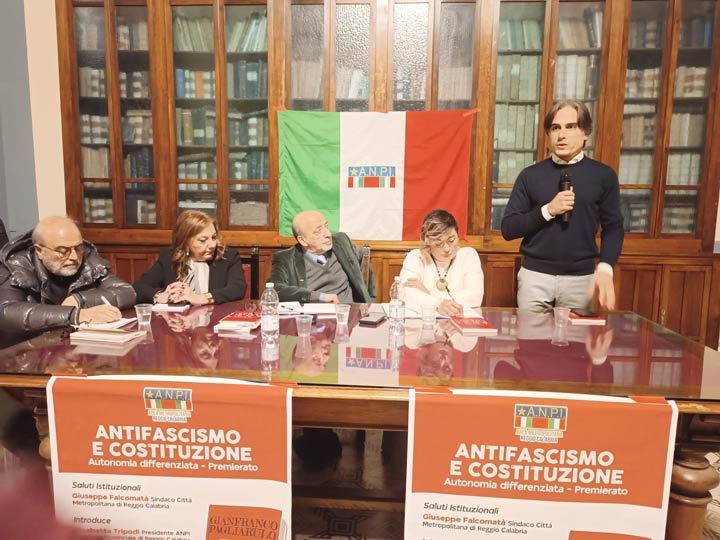 Presentato il libro del presidente dell'Anpi Gianfranco Pagliarulo