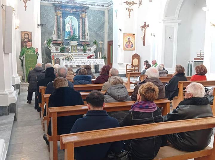 Mons. Maniago in visita pastorale al Rione Panicello