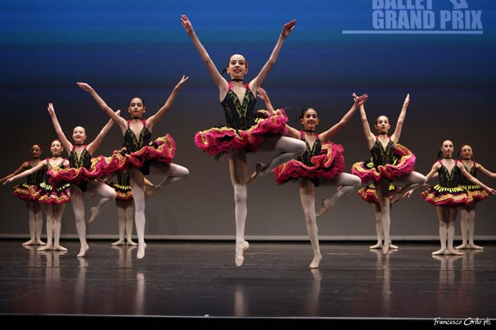 La scuola di ballo del Teatro Politeama di Catanzaro attiva quattro borse di studio