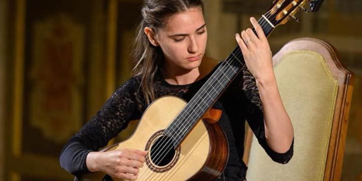 TROPEA (VV) - Domenica recital della chitarrista Eleonora Fiorelli all'Hotel Virgilio