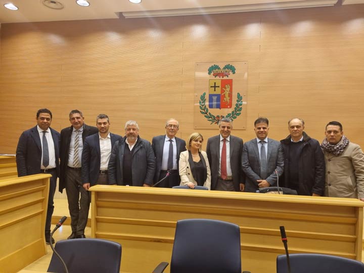 VIBO VALENTIA - Con la convalida degli eletti si insedia il consiglio provinciale