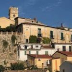 CROSIA (CS) - Maria Teresa Aiello candidata sindaco di Pd, M5S e "La scelta giusta"