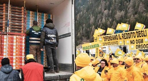 Secondo giorno di proteste di Coldiretti al Brennero: Le testimonianze degli agricoltori calabresi