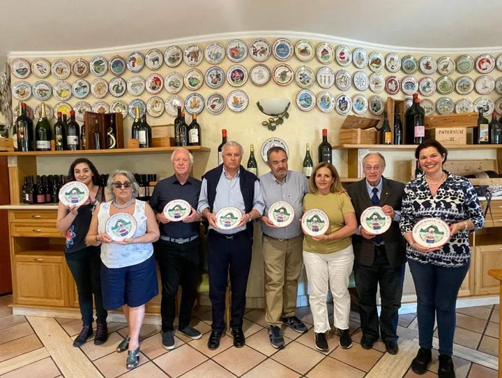 ALTOMONTE (CS) - Collezionisti dei piatti del Buon ricordo ospiti da Barbieri