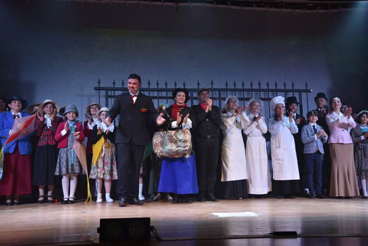 FILADELFIA (VV) - Grande successo al Teatro comunale per "Mary Poppins"