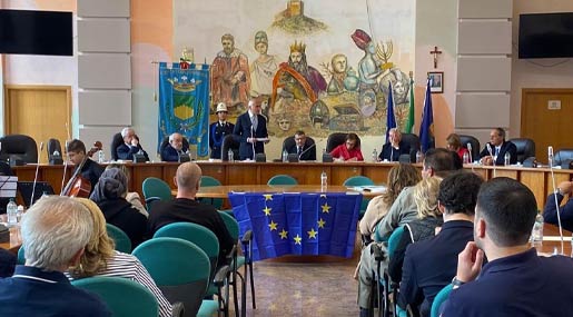 Il sindaco di Cosenza Caruso: "L'Europa davvero unita non deve essere un'utopia"