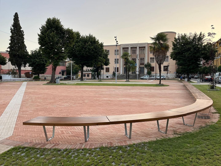 Si consegna alla Comunità la nuova Piazza Amendola