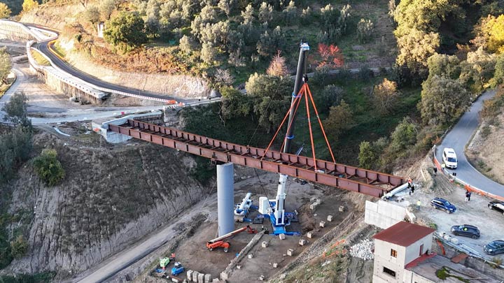 REGGIO - Gallico-Gambarie, varato l'ultimo impalcato del tratto aggiuntivo da Ciarro a Podargoni