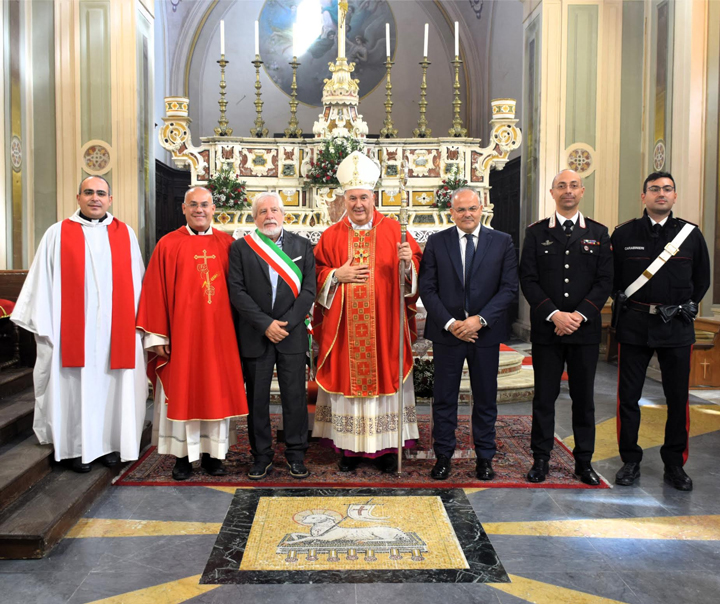 Il Sindaco di Santa Severina consegna le Chiavi della Città alla sua Patrona