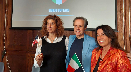 Emozioni alla Scuola d'Italia di New York per i racconti del giornalista Emilio Buttaro