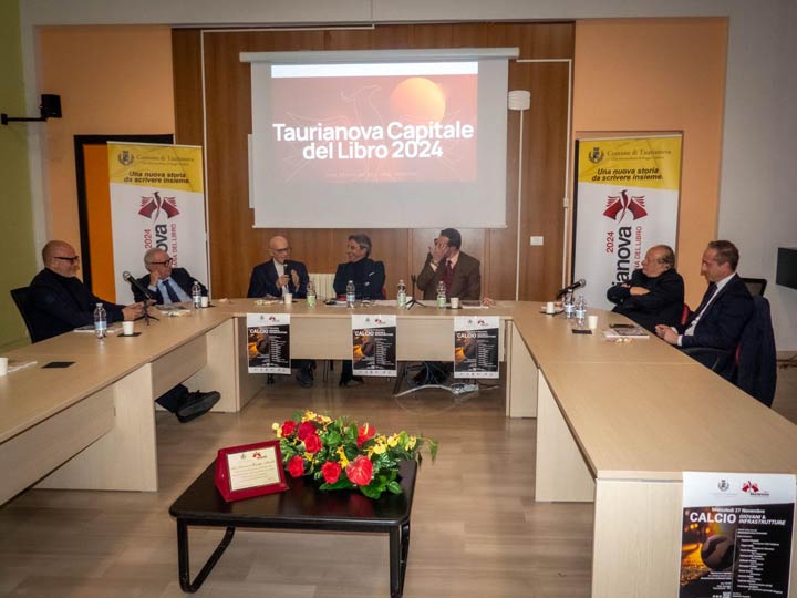 A Taurianova Capitale del Libro grande partecipazione al primo forum “Calcio - Giovani & Infrastrutture