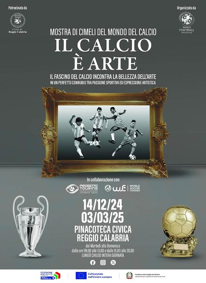 REGGIO - Si presenta la mostra sui cimeli del calcio