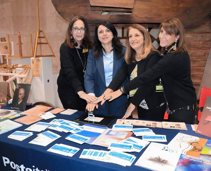 Centenario Liceo Da Vinci, grande partecipazione per lo speciale annullo filatelico di Poste