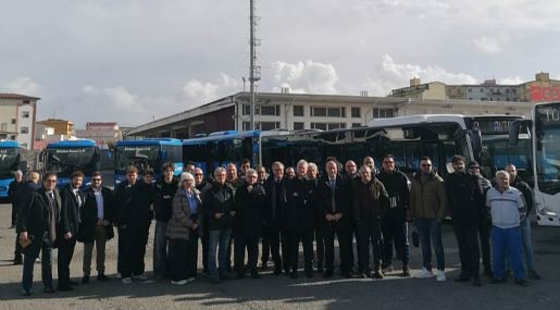 A Crotone consegnati i primi 30 nuovi pullman