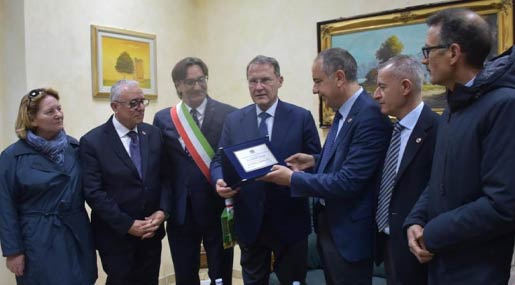 Il viceministro Cirielli in visita al Consolato onorario del Regno del Marocco in Calabria