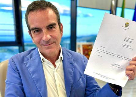 Roberto Occhiuto e la lettera di dimissioni